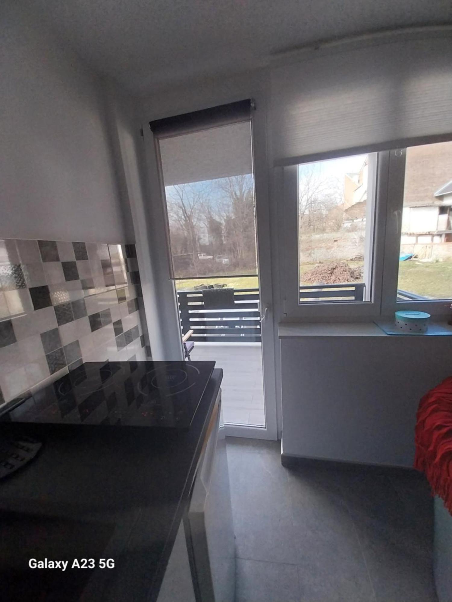 Apartman Bloom Osijek Buitenkant foto