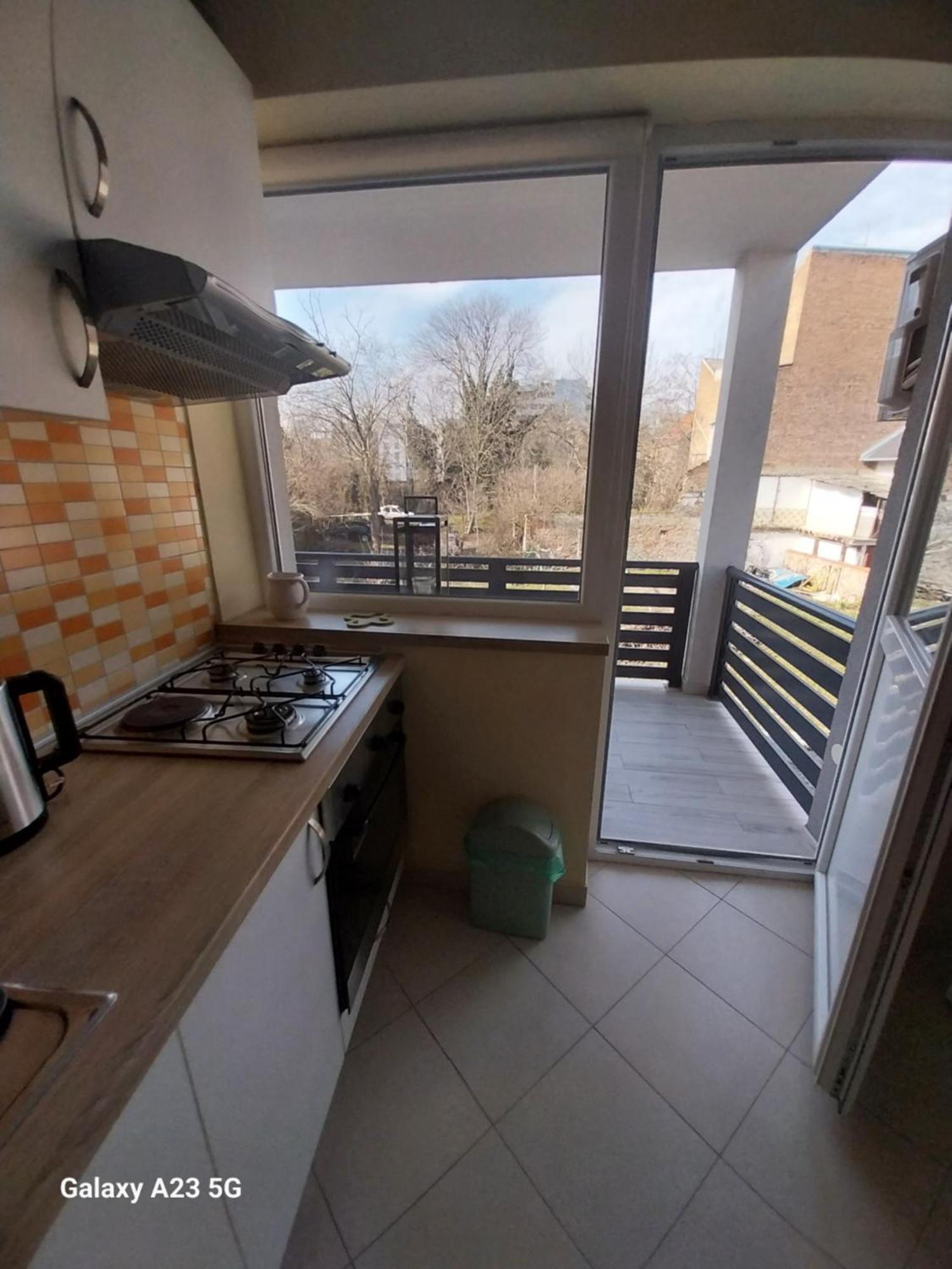 Apartman Bloom Osijek Buitenkant foto