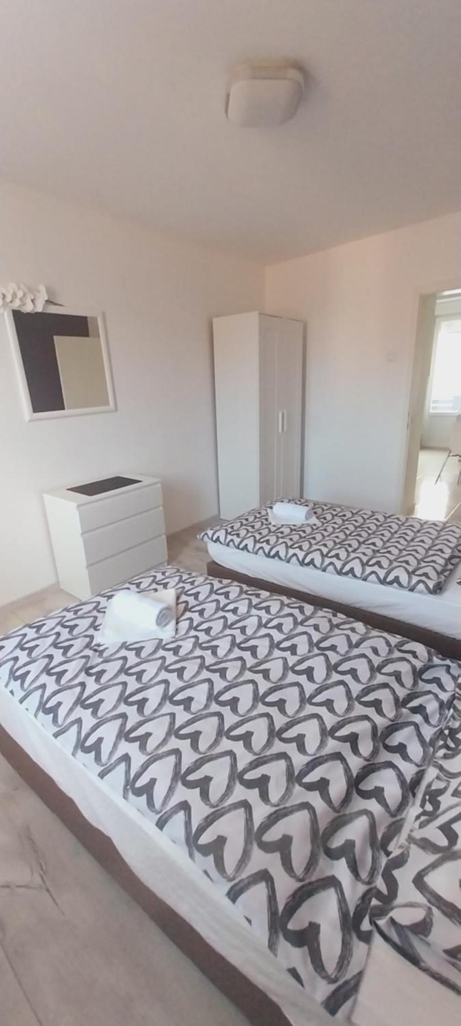 Apartman Bloom Osijek Buitenkant foto