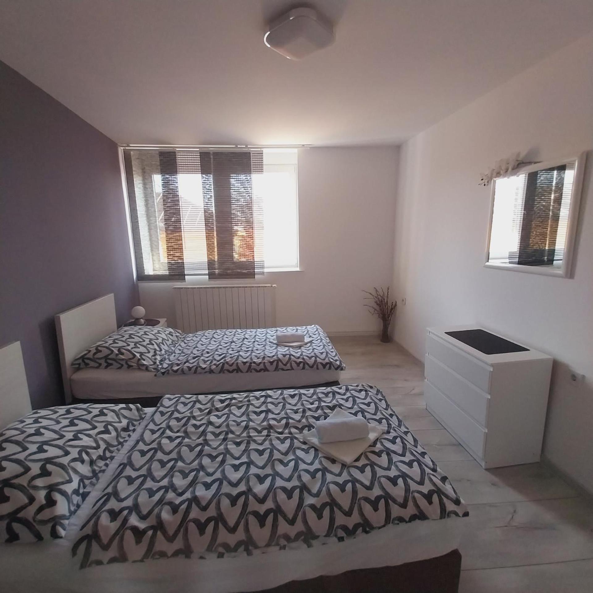 Apartman Bloom Osijek Buitenkant foto
